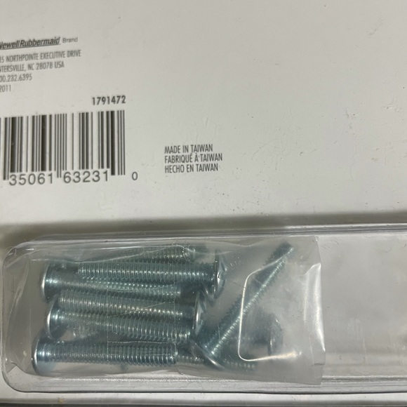 NWOT sealed cabinet pulls - Picture 4 of 6